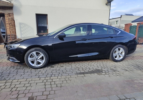 Opel Insignia cena 71600 przebieg: 100000, rok produkcji 2018 z Słupca małe 211